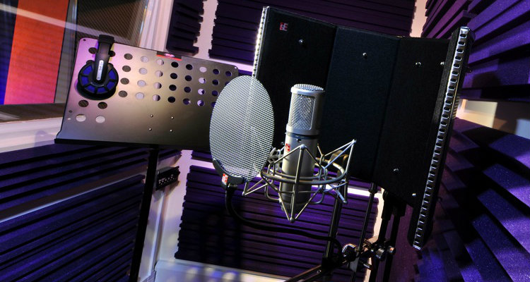 Vibrar Hacer delicadeza Cómo elegir un micrófono para grabar voces - Future Music - SONICplug |  Tecnología musical y sonido