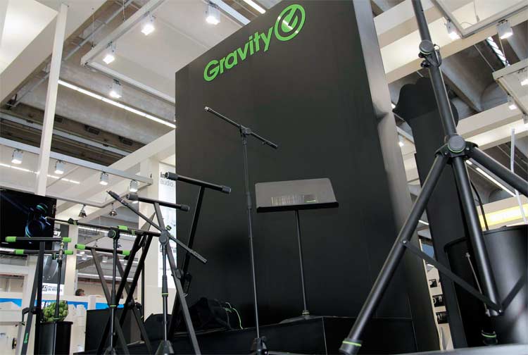 Gravity Stands ofrecerá desde Agosto una gama básica que se verá reforzada con nuevos soportes y accesorios en los siguientes meses