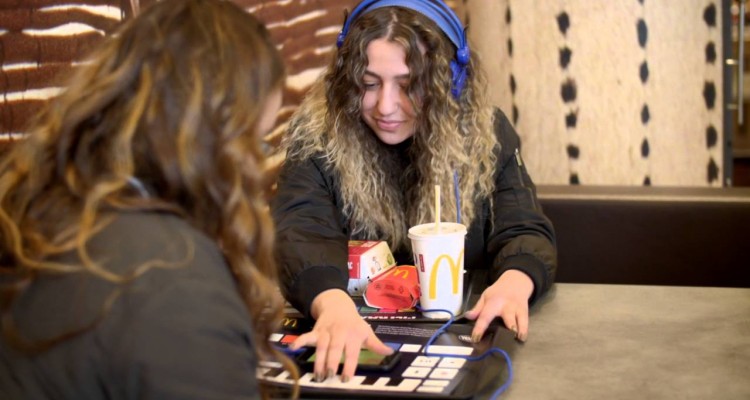 McTrax, o cómo crear beats con tu smartphone en McDonalds -¡como lo oyes!