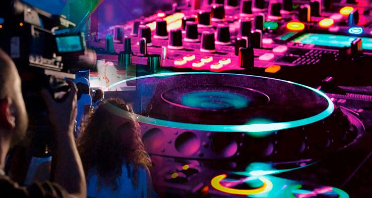 Técnico en Vídeo DJ y Sonido: Nuevos ciclos formativos CEV 2018