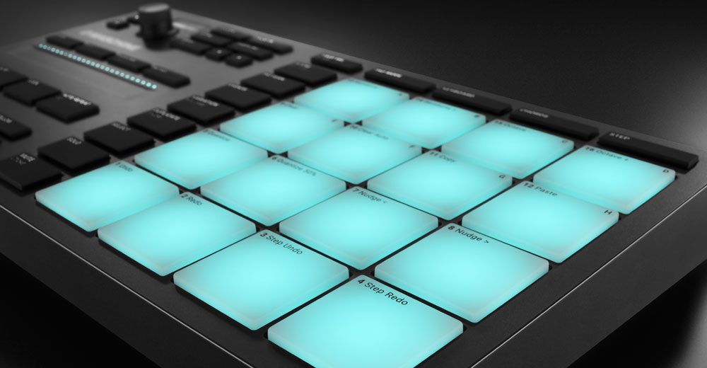 Un teclado matricial de 16 pads sensibles a la velocidad, más grande en MK3