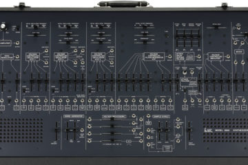 Korg ARP 2600 FS podría ser el sintetizador réplica más grande de todos los tiempos