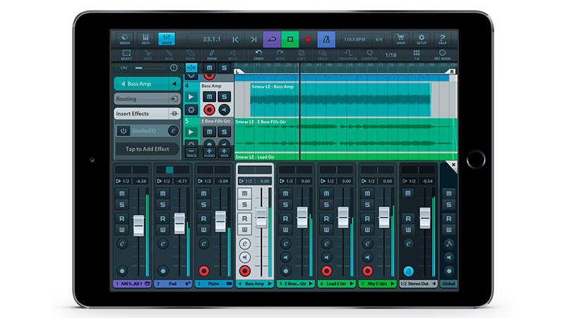 En la dotación de Steinberg Production Starter Kit no podía faltar el mejor DAW para iPad, por si eres músico en movimiento