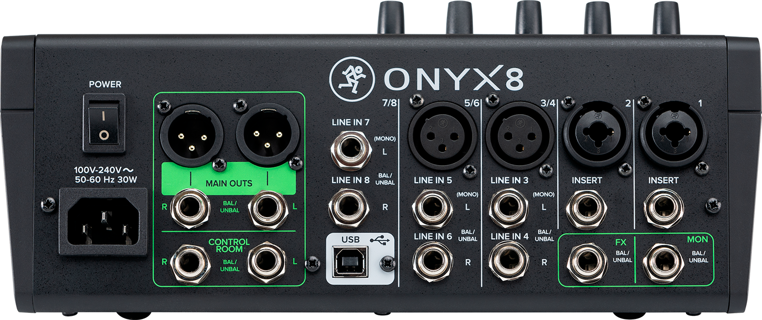 Onyx8 en su panel de conexiones