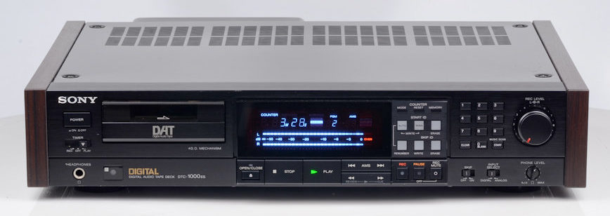 Primer DAT Sony: DTC-1000ES, 1 de Enero de 1987