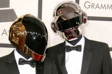 Daft Punk triunfaron en los Premios GRAMMY, con cuatro galardones por su álbum Random Access Memories
