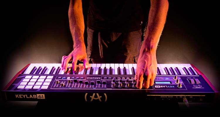 Arturia KeyLab Black Edition: el lado oscuro del teclado MIDI