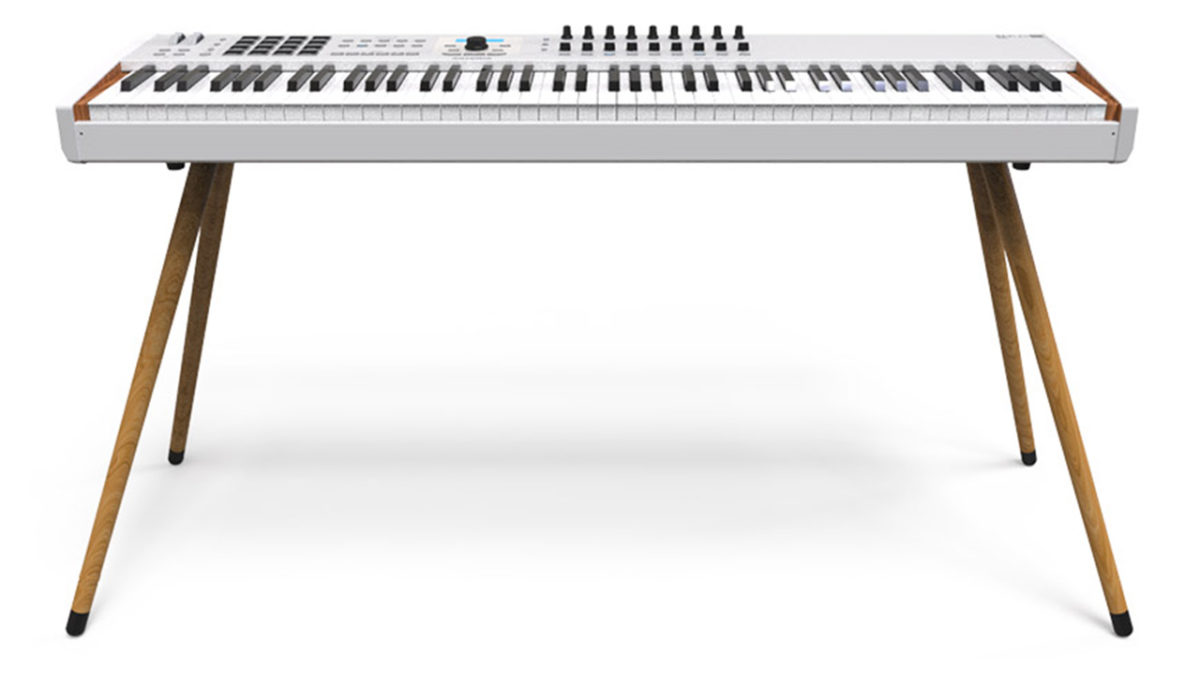 KeyLab MkII es imponente y versátil, un teclado MIDI controlador de altos vuelos