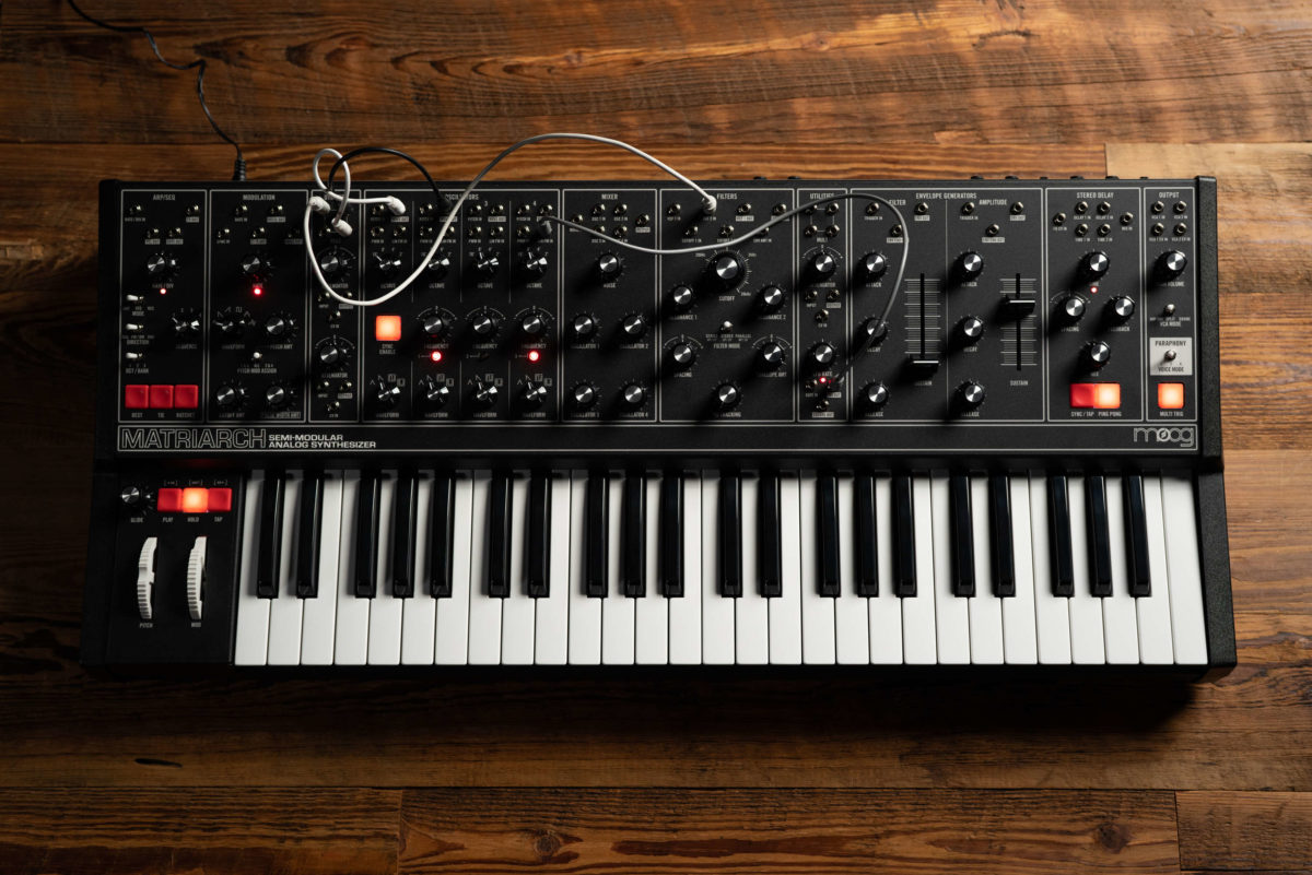 Moog Dark Series -Grandmother Dark