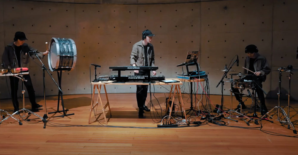 Ableton, percusión, y sintetizadores de Novation: ¡Este vídeo crossover de Kazuya Oi es increíble!