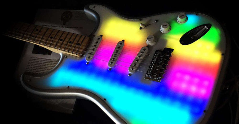 Pixelator es la guitarra LED de alta tecnología que Nick Rhodes diseñó por una buena causa