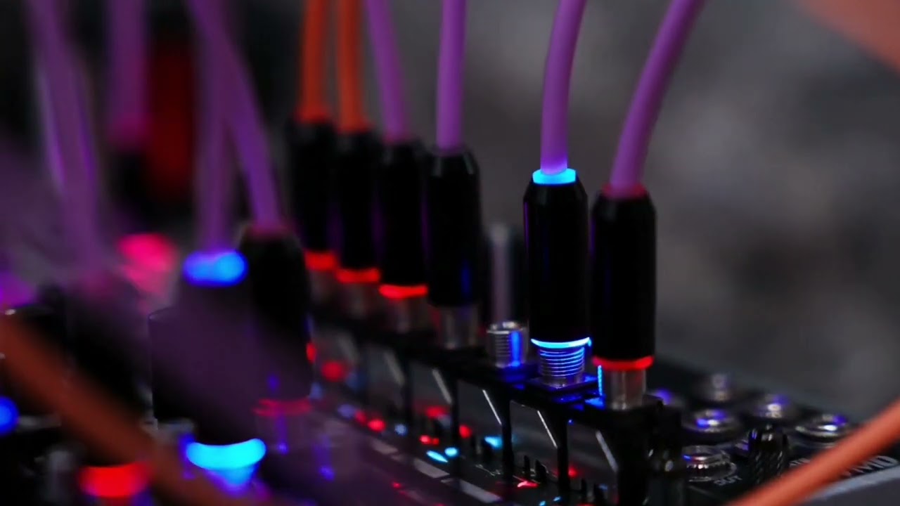 Preciosa (e informativa) acción bicolor LED de Candycord Halo