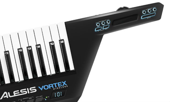 Alesis renueva Vortex, su teclado controlador de bandolera, y le añade conectividad MIDI sin cables